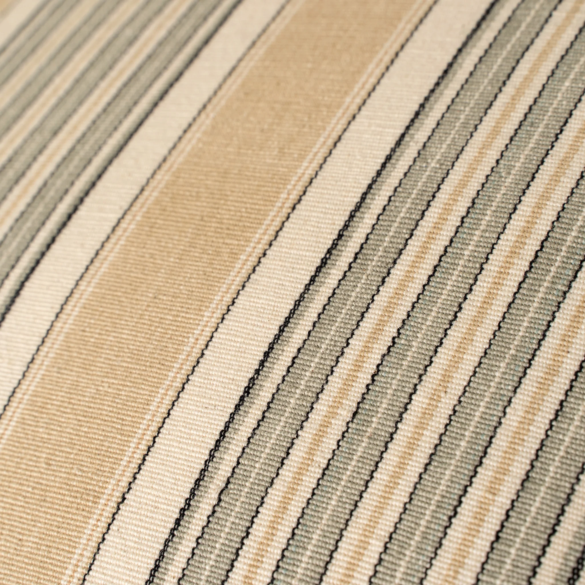 Bayview Woven Cushion 20"x20" - Image 4