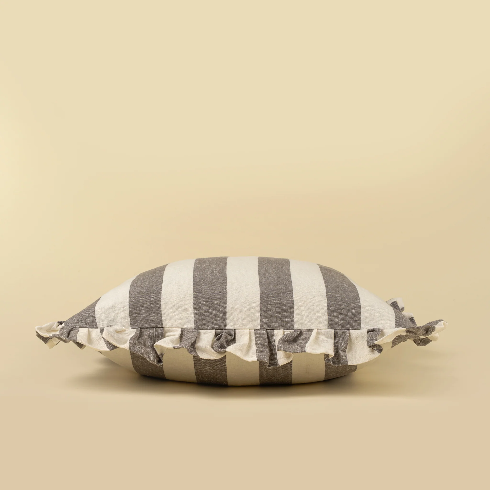 Clementine Ruffle Pillow 20"x20" - Image 2
