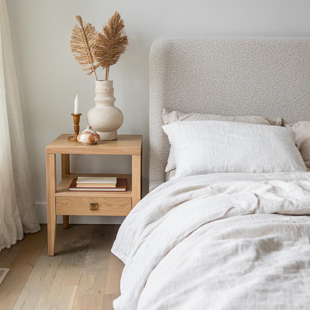 Sutton Oak Nightstand - Image 4