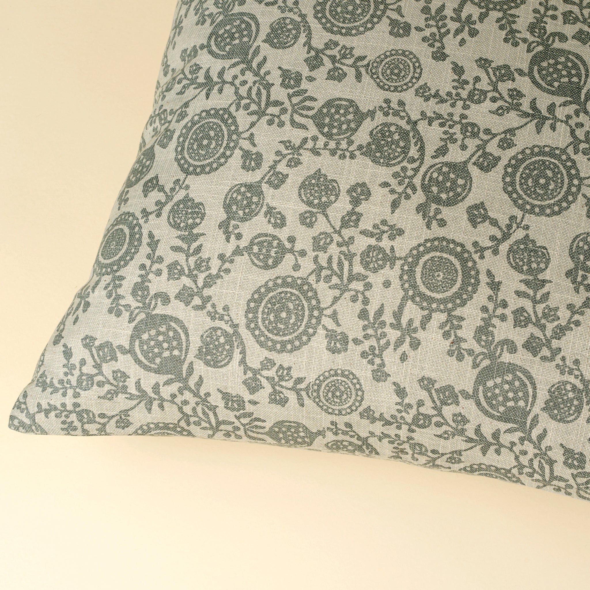 Pomona Pillow 20"x20" - Image 3