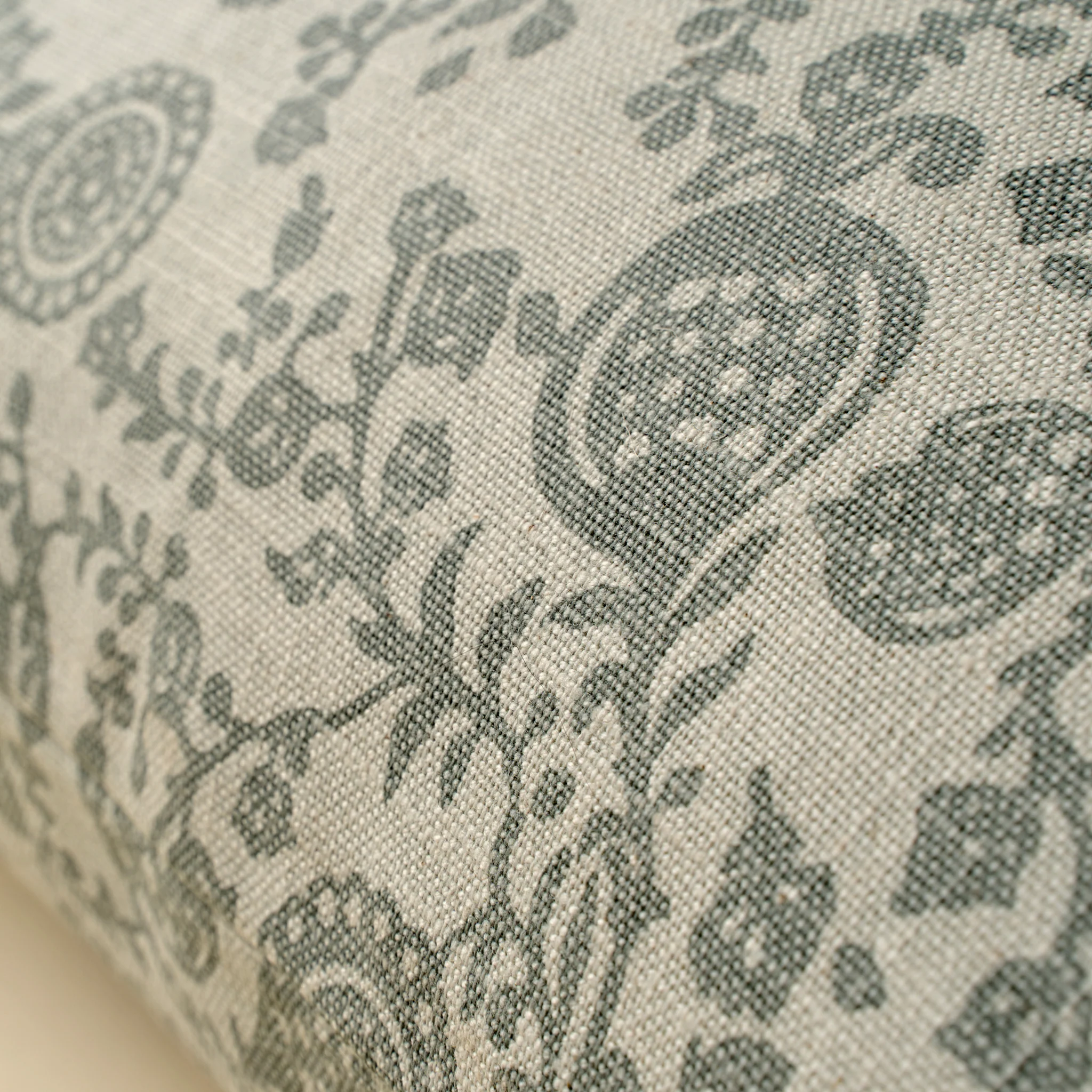 Pomona Pillow 20"x20" - Image 4